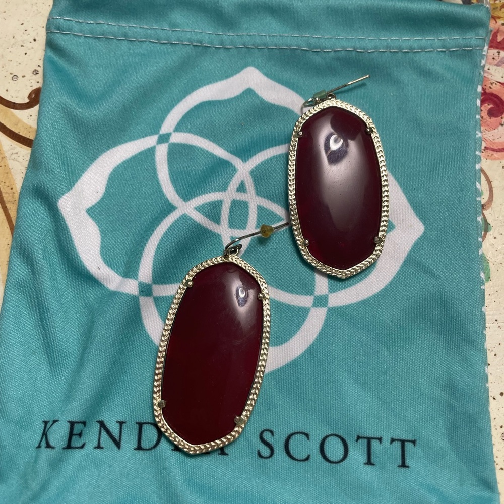 Kendra Scott Elle Burgundy Slate Cats Eye Earring’s